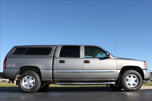 2006 GMC Sierra SLT