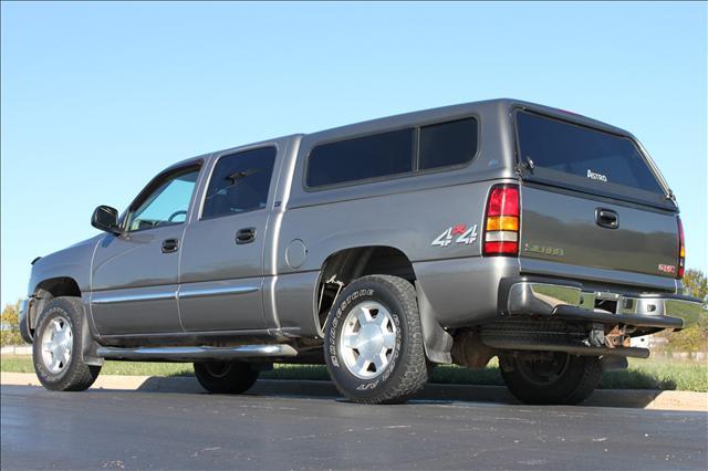 2006 GMC Sierra SLT