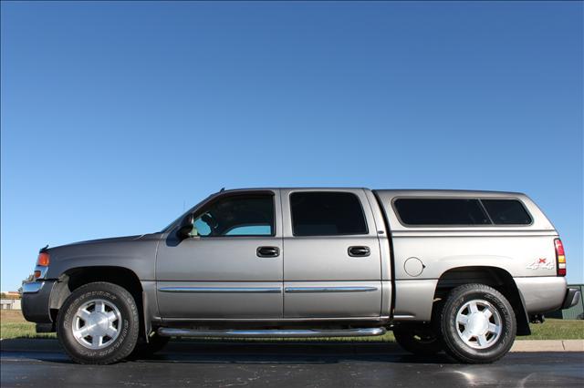 2006 GMC Sierra SLT