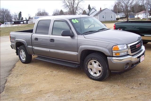 2006 GMC Sierra SLT