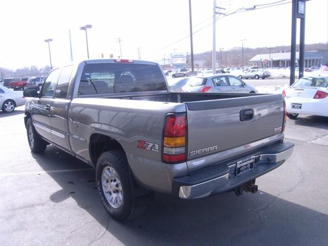 2006 GMC Sierra SLT