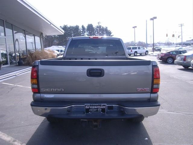 2006 GMC Sierra SLT