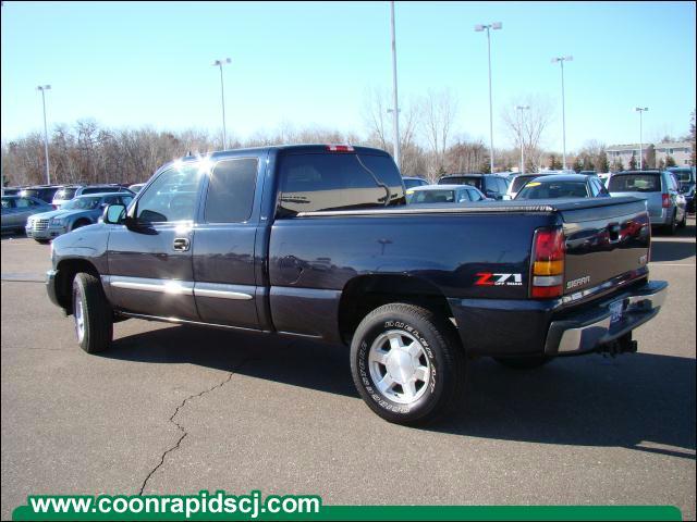 2006 GMC Sierra Unknown