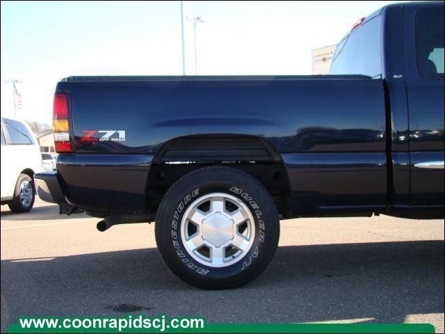 2006 GMC Sierra Unknown