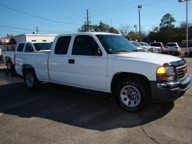 2006 GMC Sierra Unknown