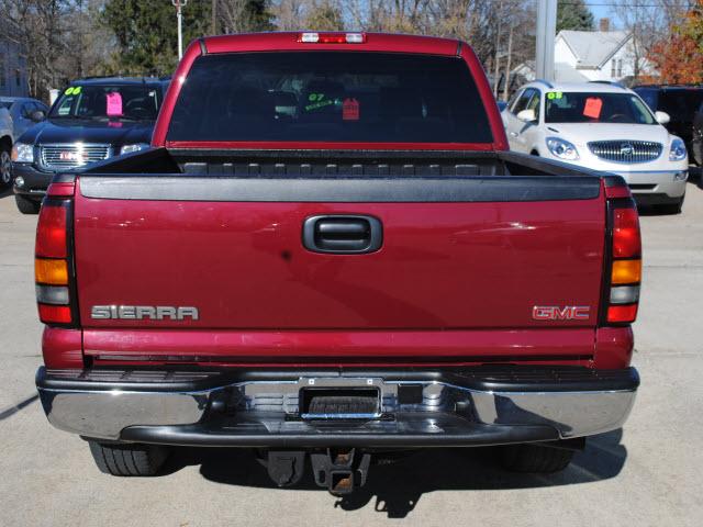 2006 GMC Sierra CREW CAB SLT