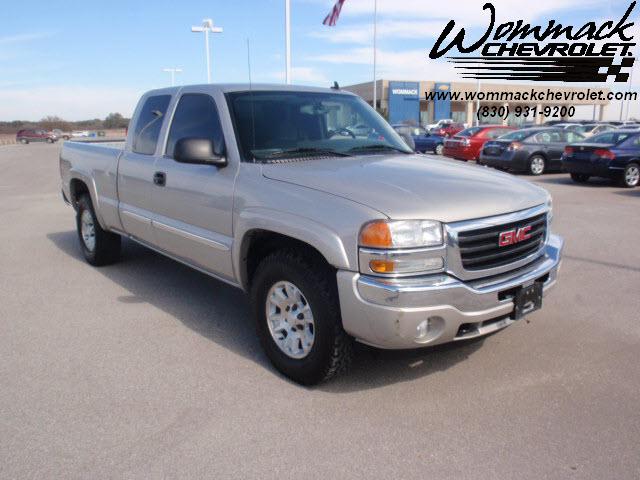 2006 GMC Sierra V8 R-design