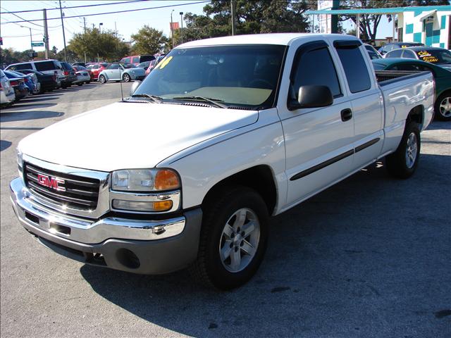 2006 GMC Sierra V8 R-design