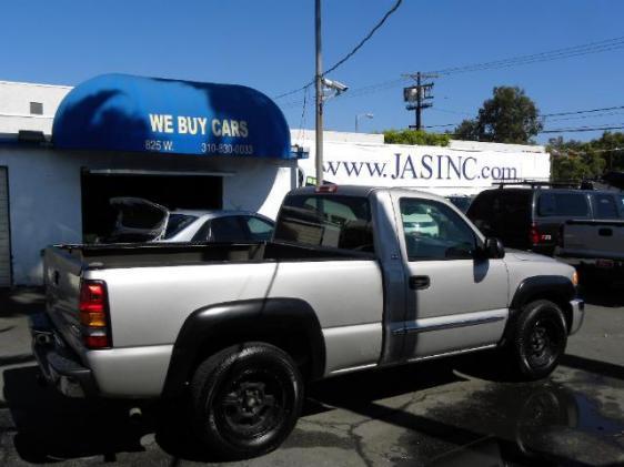 2006 GMC Sierra Unknown