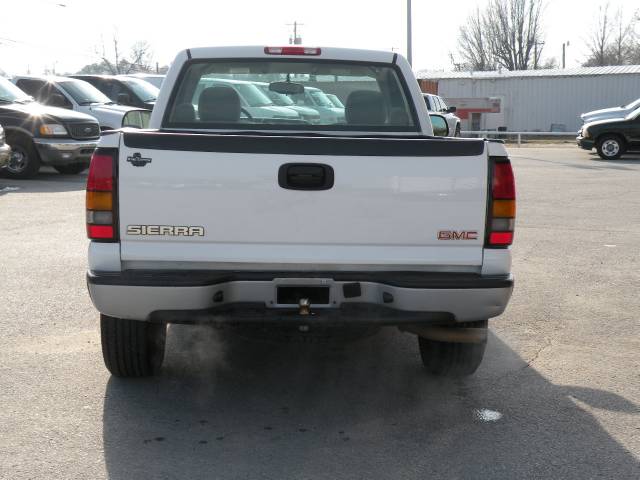 2006 GMC Sierra LS S