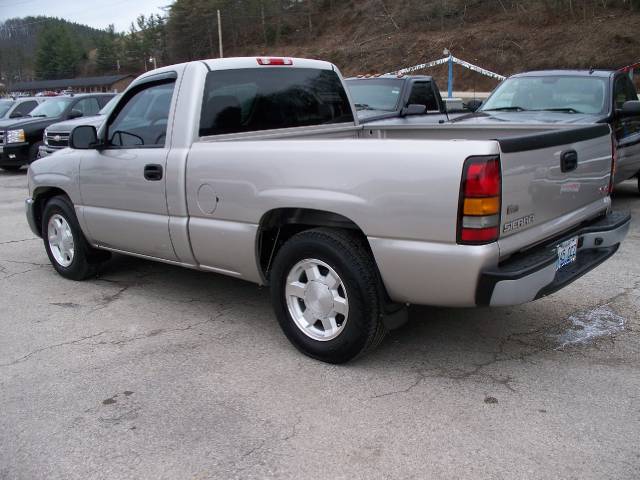 2006 GMC Sierra Unknown