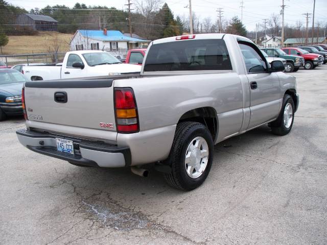 2006 GMC Sierra Unknown