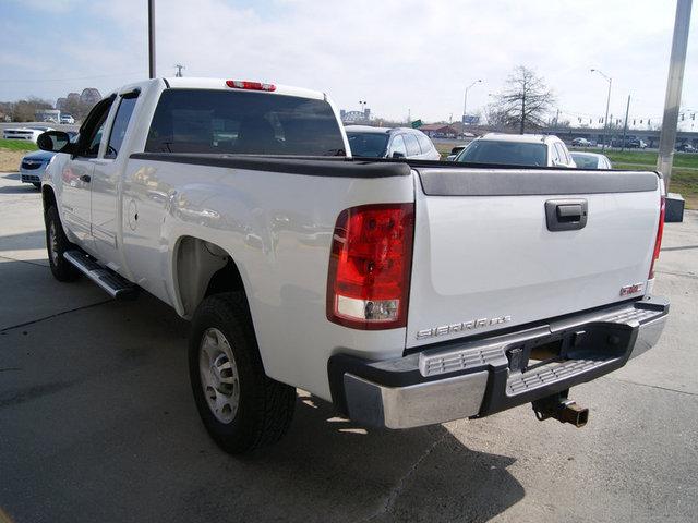 2007 GMC Sierra SLE Sierra 2WD