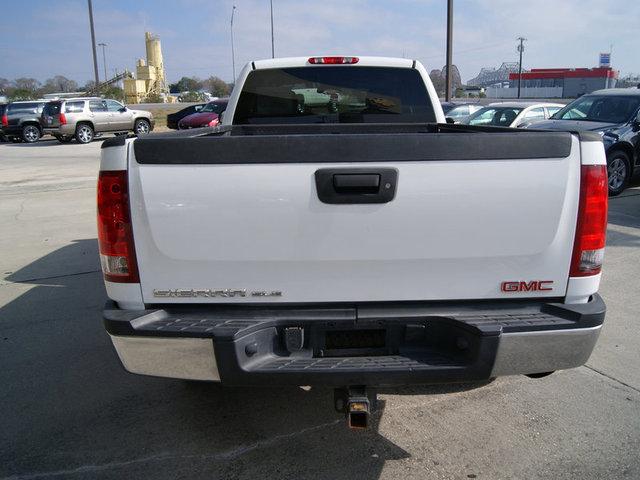 2007 GMC Sierra SLE Sierra 2WD