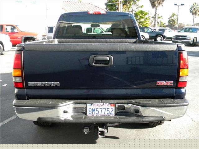 2007 GMC Sierra Base 2.0L