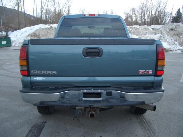 2007 GMC Sierra SLE Sierra 2WD