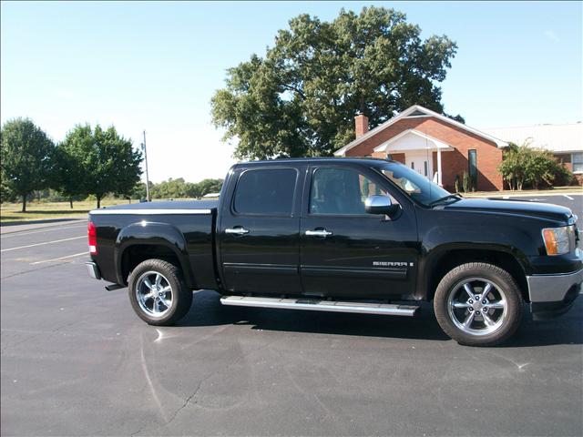 2007 GMC Sierra V8 R-design