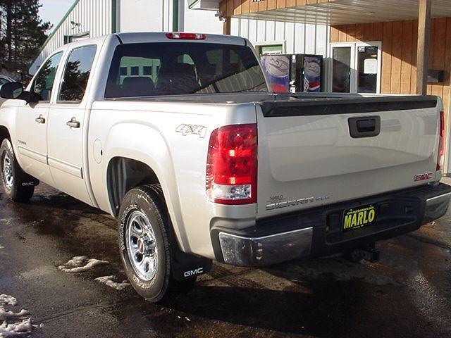 2007 GMC Sierra 4dr Sdn I4 Auto EX