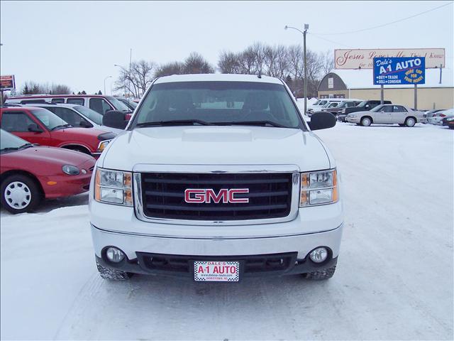 2007 GMC Sierra 2dr Roadster 5.0L Silver Arrow