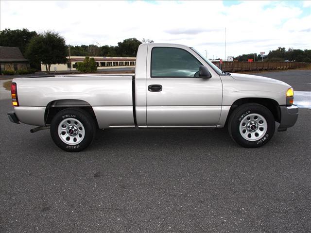 2007 GMC Sierra WGN 4.6 HSE