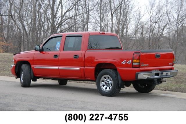 2007 GMC Sierra 2dr Roadster 5.0L Silver Arrow