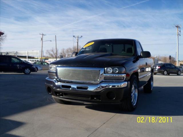 2007 GMC Sierra 4dr Sdn I4 Auto EX