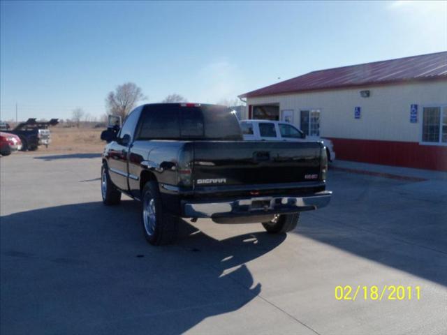 2007 GMC Sierra 4dr Sdn I4 Auto EX