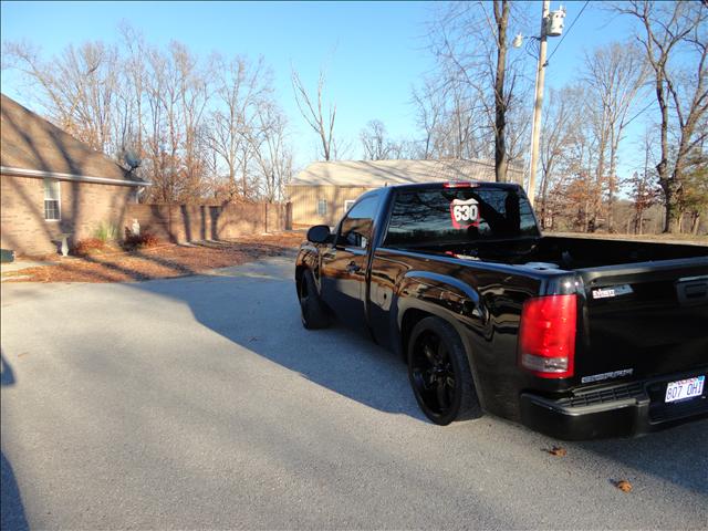 2009 GMC Sierra Unknown