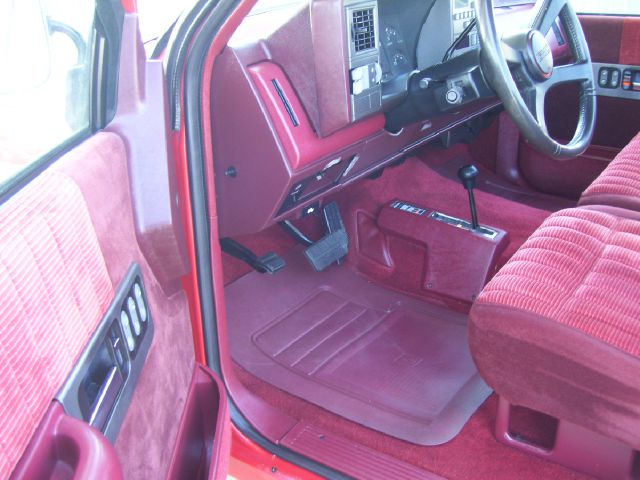 1991 GMC Sierra 1500 Reg Cab 112 WB 4WD SLT