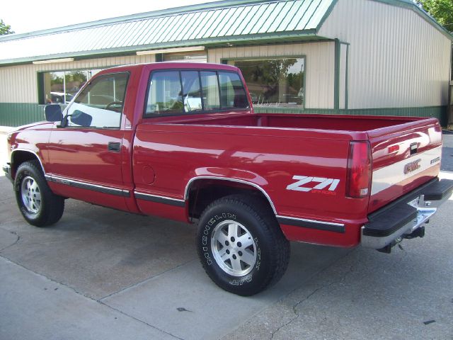 1991 GMC Sierra 1500 Reg Cab 112 WB 4WD SLT