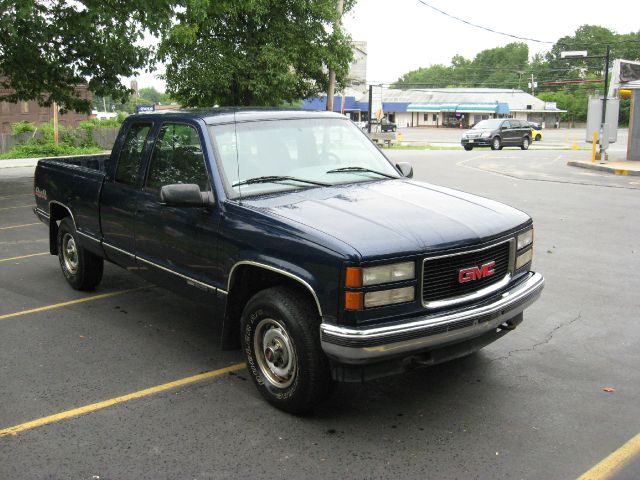 1995 GMC Sierra 1500 Denali Pickup 4D 6 1/2 Ft