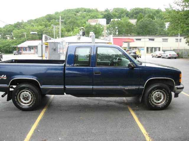 1995 GMC Sierra 1500 Denali Pickup 4D 6 1/2 Ft