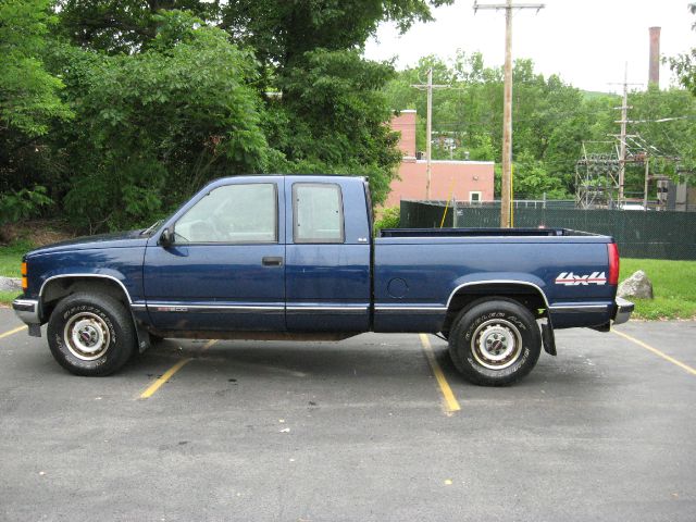 1995 GMC Sierra 1500 Denali Pickup 4D 6 1/2 Ft