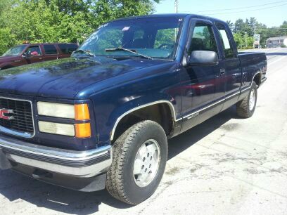 1995 GMC Sierra 1500 Denali Pickup 4D 6 1/2 Ft