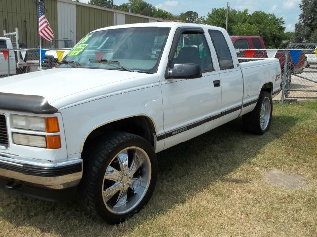 1995 GMC Sierra 1500 Denali Pickup 4D 6 1/2 Ft