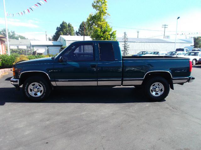 1998 GMC Sierra 1500 4D Crew Cab Truck