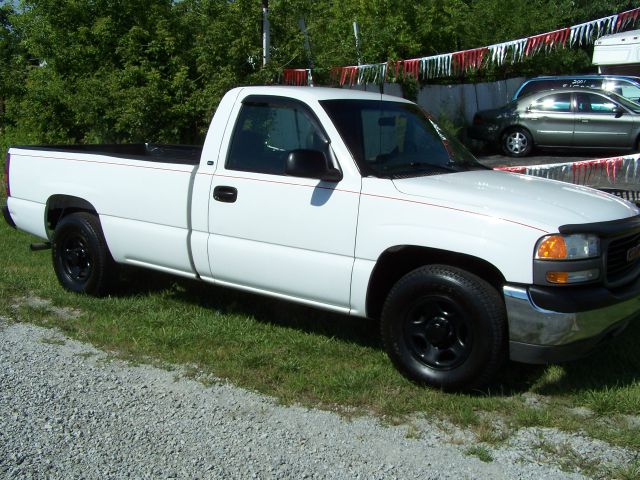 1999 GMC Sierra 1500 2003 Nissan Touring