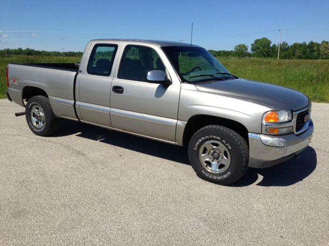 2000 GMC Sierra 1500 B1500 Chariot High Top Conversation