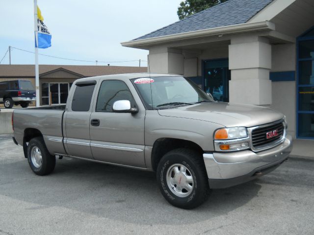 2001 GMC Sierra 1500 Standard 4X4 Hardtop