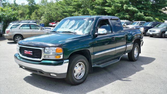 2001 GMC Sierra 1500 Standard 4X4 Hardtop