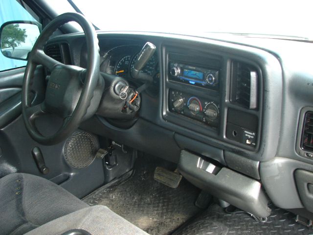 2001 GMC Sierra 1500 Luxury R350 4D Utility