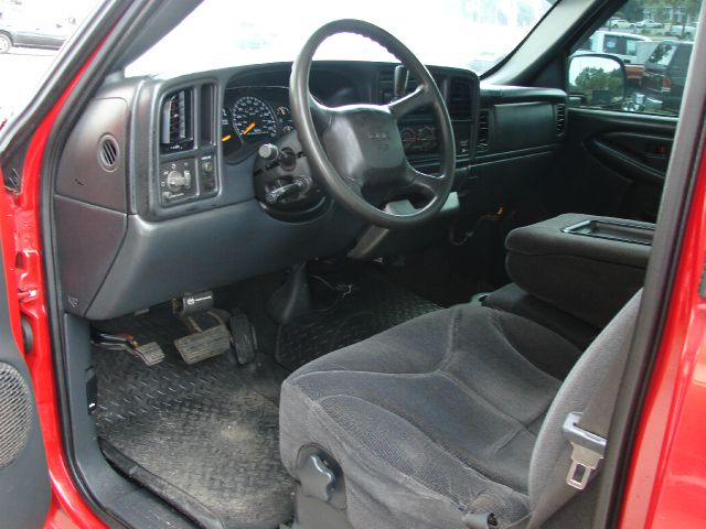 2001 GMC Sierra 1500 Luxury R350 4D Utility