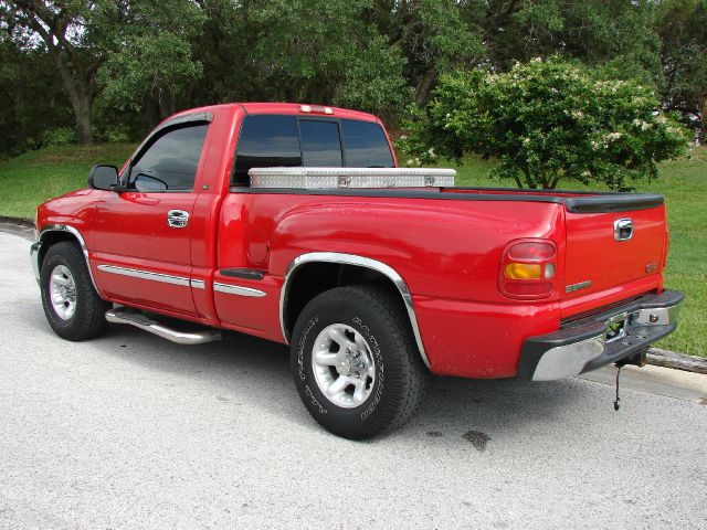 2001 GMC Sierra 1500 Luxury R350 4D Utility