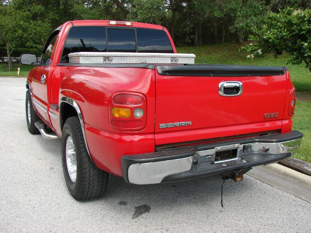 2001 GMC Sierra 1500 Luxury R350 4D Utility