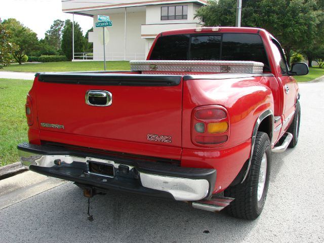 2001 GMC Sierra 1500 Luxury R350 4D Utility