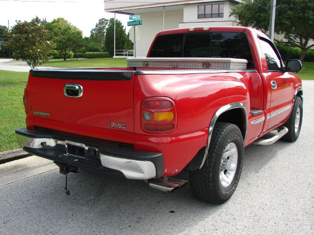 2001 GMC Sierra 1500 Luxury R350 4D Utility