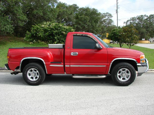 2001 GMC Sierra 1500 Luxury R350 4D Utility