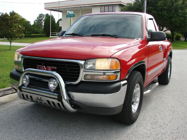 2001 GMC Sierra 1500 Luxury R350 4D Utility