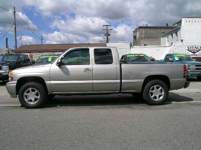 2001 GMC Sierra 1500 EX Sedan 4D