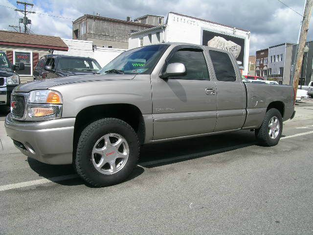 2001 GMC Sierra 1500 EX Sedan 4D